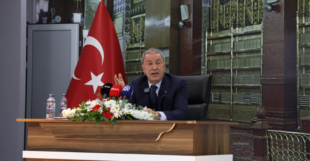 AK Parti Milletvekili Hulusi Akar: “TSK depremin ilk saatinden beri sahada, bunu bilin”