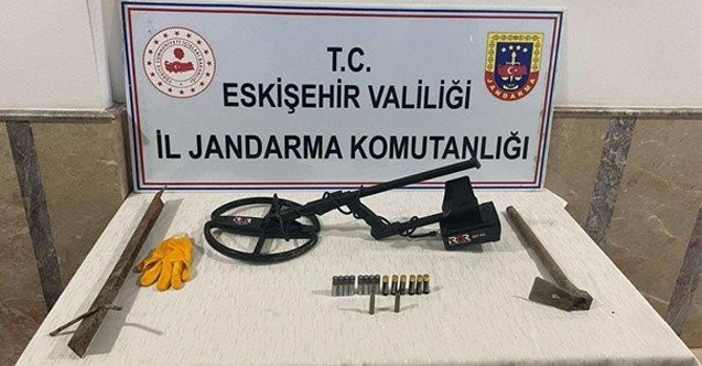 Kaçak kazı yapan şahıslar suçüstü yakalandı