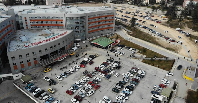 Yunus Emre Devlet Hastanesi’nin otopark kapasitesi 2 katına çıkarıldı