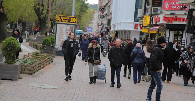 Eskişehir’in nüfusu 900 bin kişi geçti