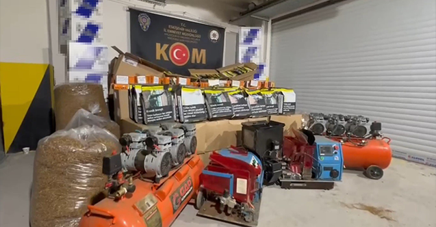 Kaçak tütün operasyonunda çok miktarda malzeme ele geçirildi