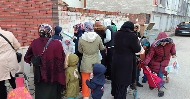 Hayırsever imam yardımlarını sürdürüyor