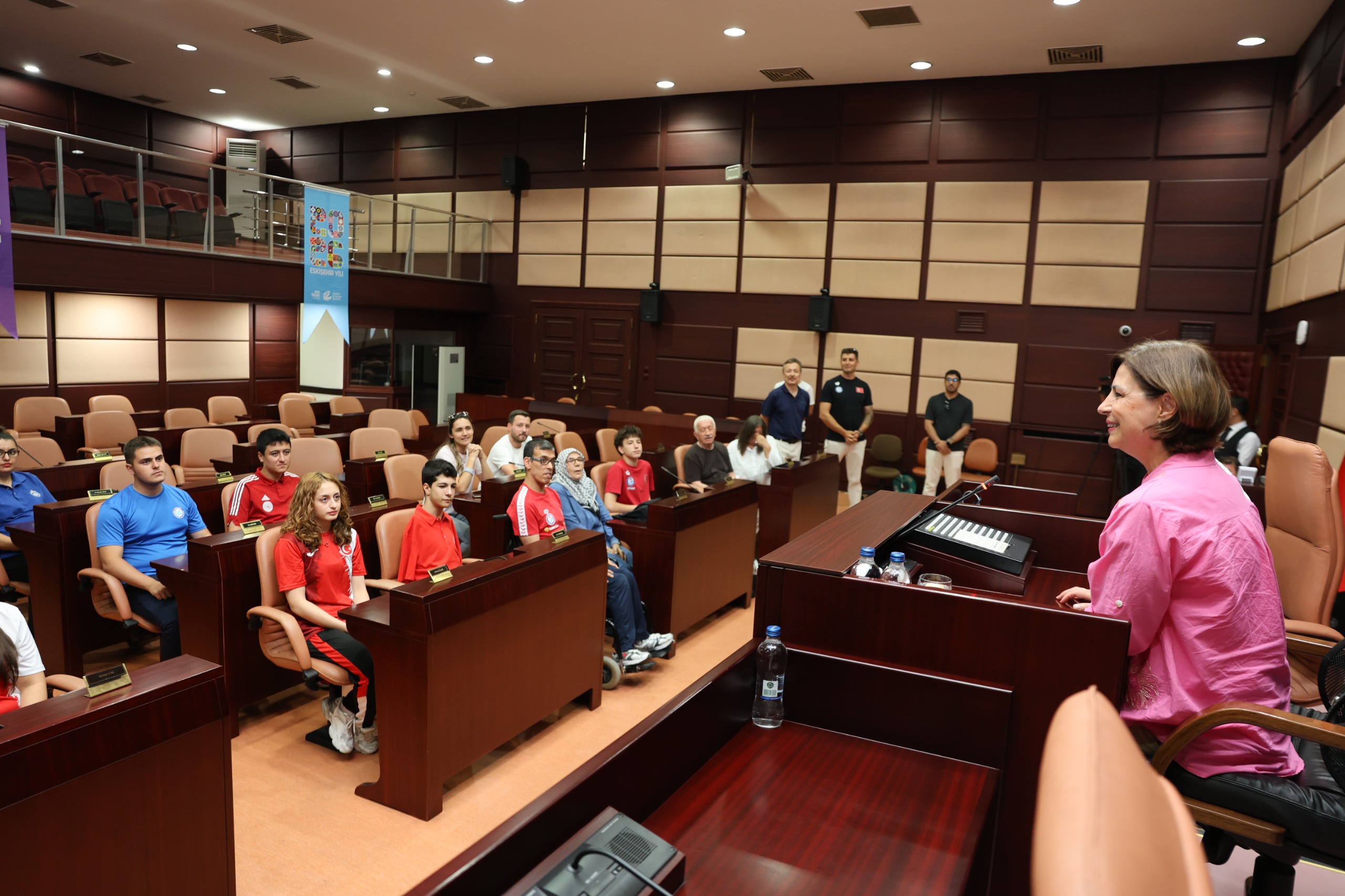 BAŞKAN ÜNLÜCE, ŞAMPİYON SPORCULARI AĞIRLADI (5) BAŞKAN ÜNLÜCE, ŞAMPİYON SPORCULARI AĞIRLADI (5)