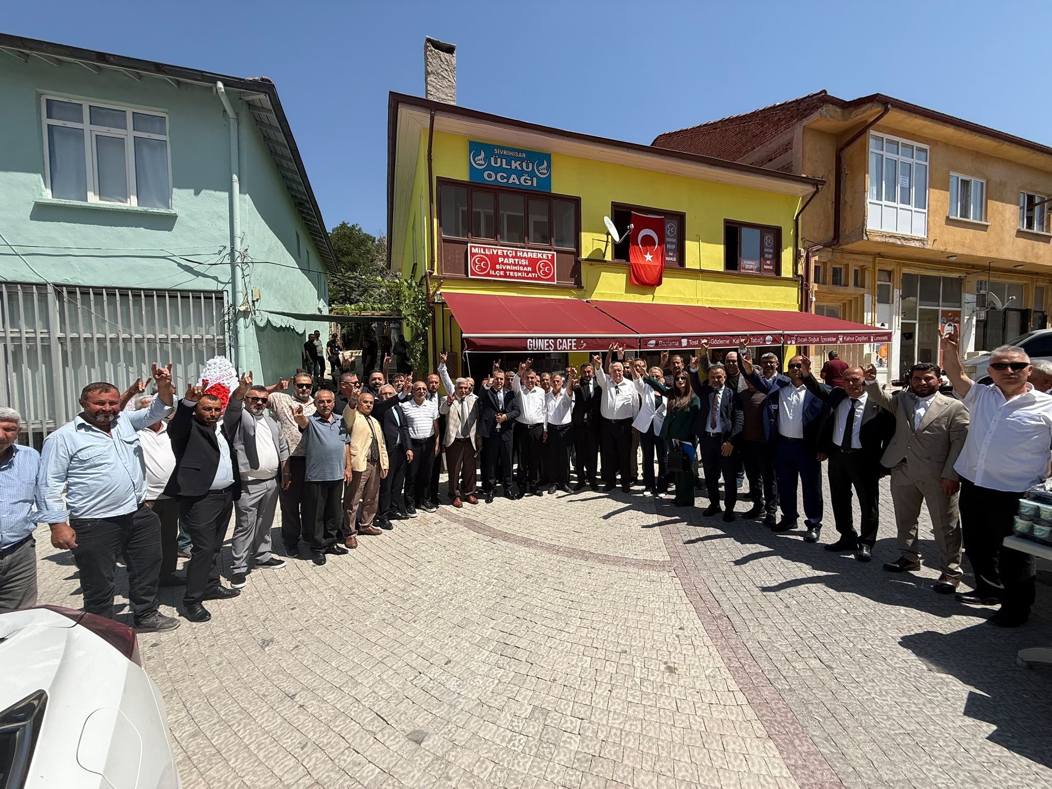 MHP Sivrihisar İlçe Teşkilatı’nda 15. Olağan Kongre Heyecanı (1) MHP Sivrihisar İlçe Teşkilatı’nda 15. Olağan Kongre Heyecanı (1)