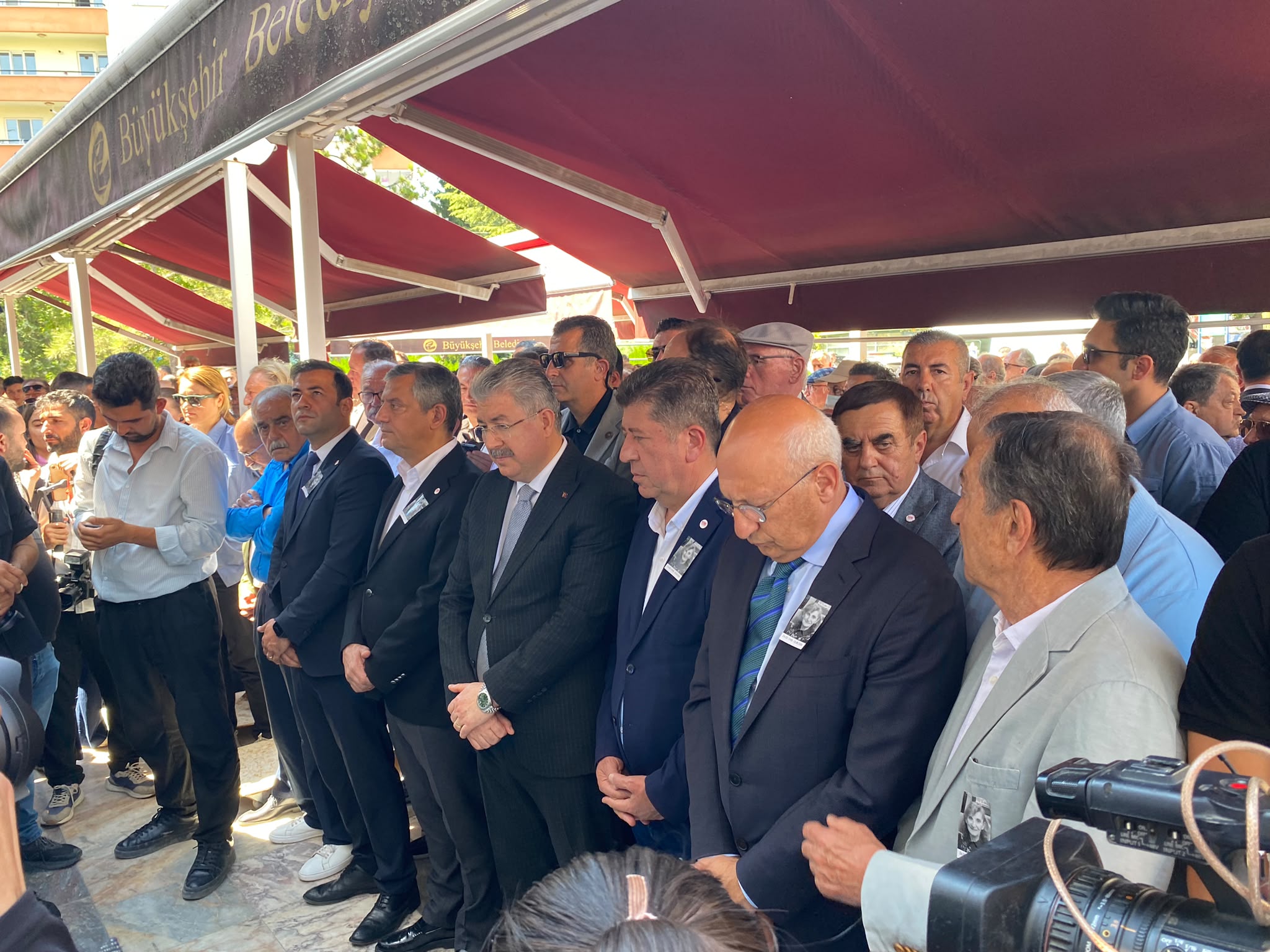 Güzin Büyükerşen Eskişehir’de Son Yolculuğuna Uğurlandı (4)