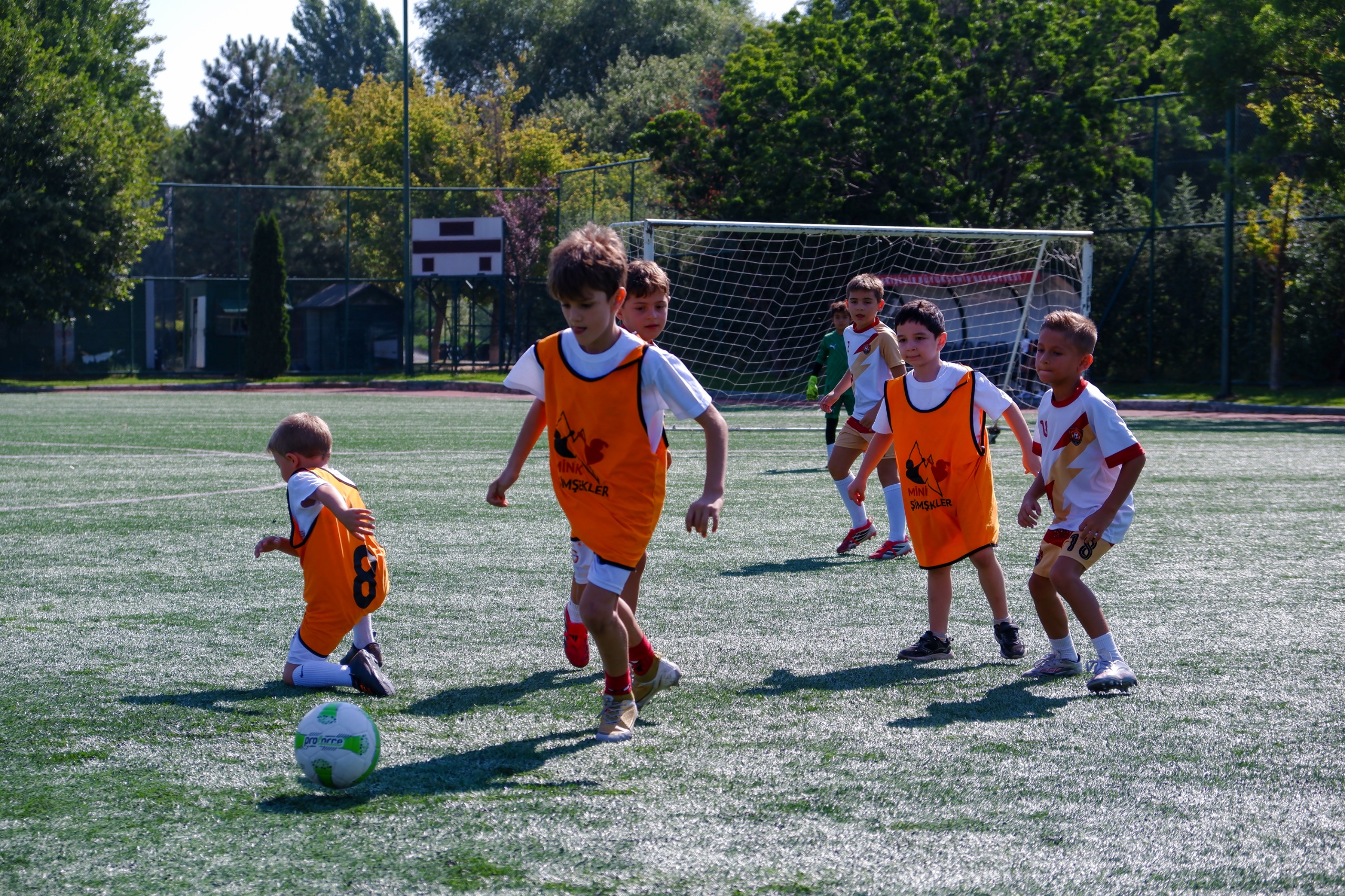 30 Ağustos Zafer Bayramı Mini Minikler Futbol Şenliği Başladı (2)