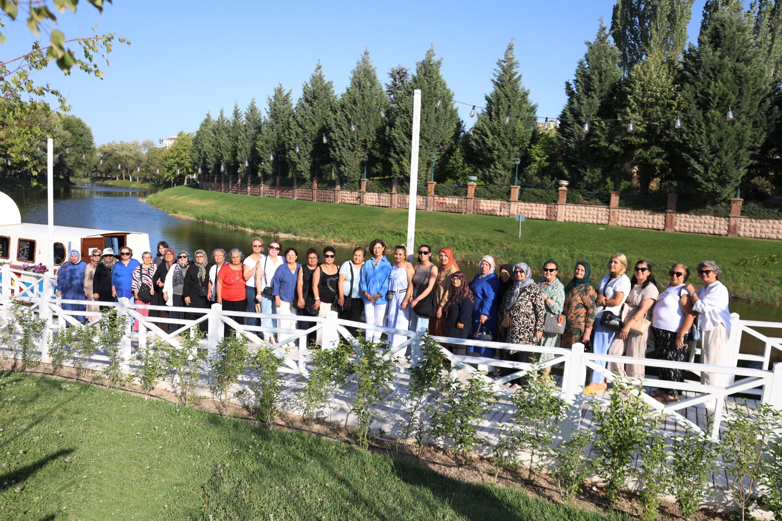 Başkan Ayşe Ünlüce Karapınarlı Kadınlarla Buluştu (2)