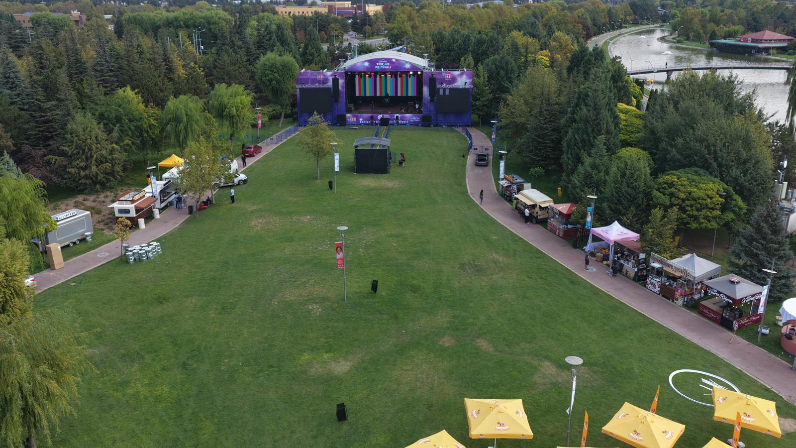 Filenin Sultanları’nın Şampiyonluk Maçı Kentpark’ta Dev Ekranda Filenin Sultanları’nın Şampiyonluk Maçı Kentpark’ta Dev Ekranda