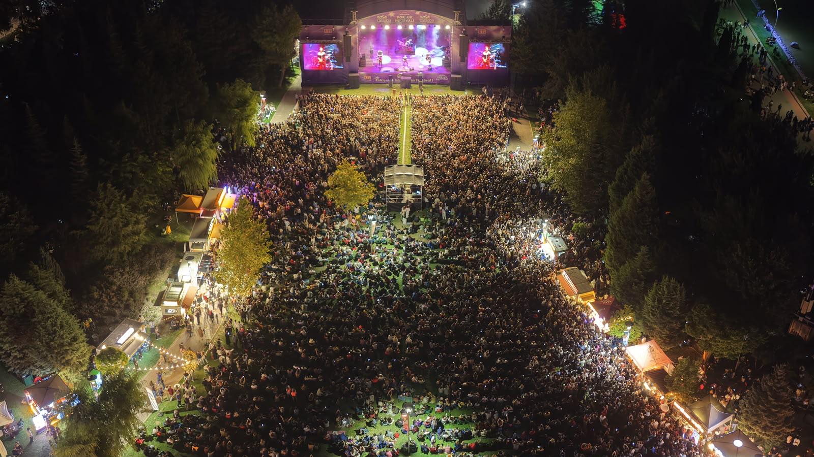 Uluslararası Eskişehir Porsuk Festivali 4. Gününü Geride Bıraktı (2) Uluslararası Eskişehir Porsuk Festivali 4. Gününü Geride Bıraktı (2)