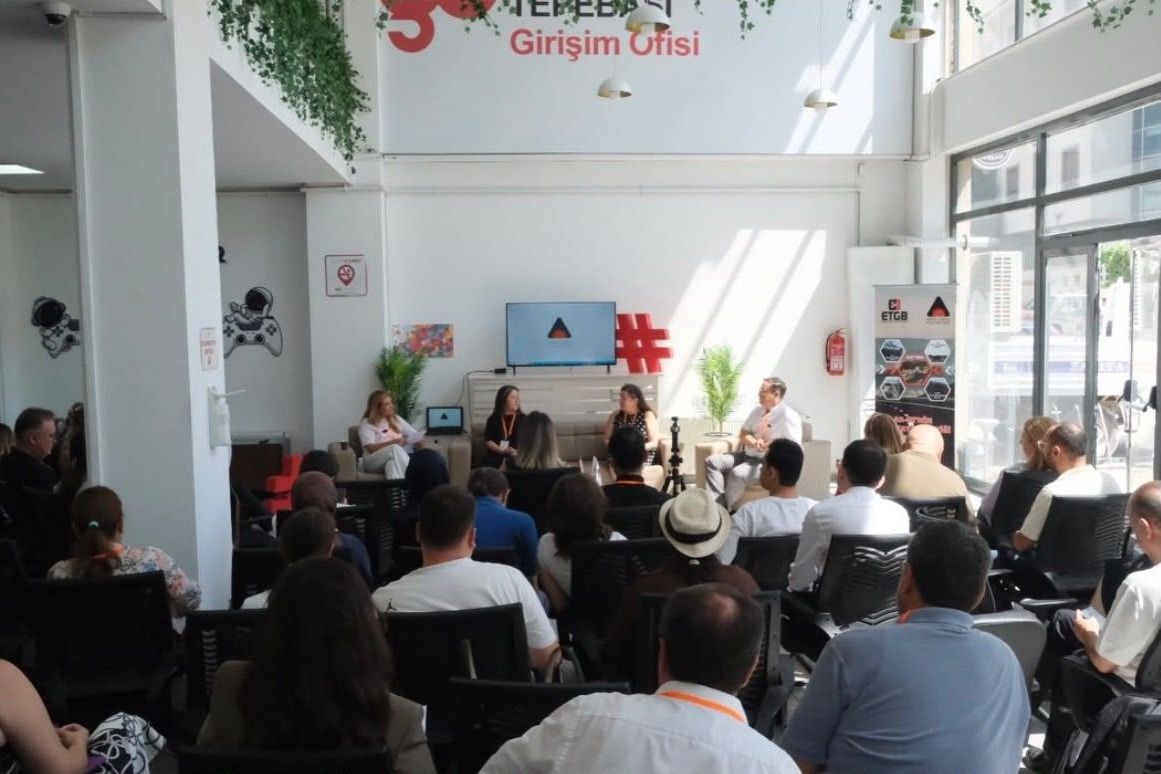 Anadolu Üniversitesi, AB Programları ve Ufuk Avrupa Projeleri Bilgilendirme Gününe Katıldı (2)