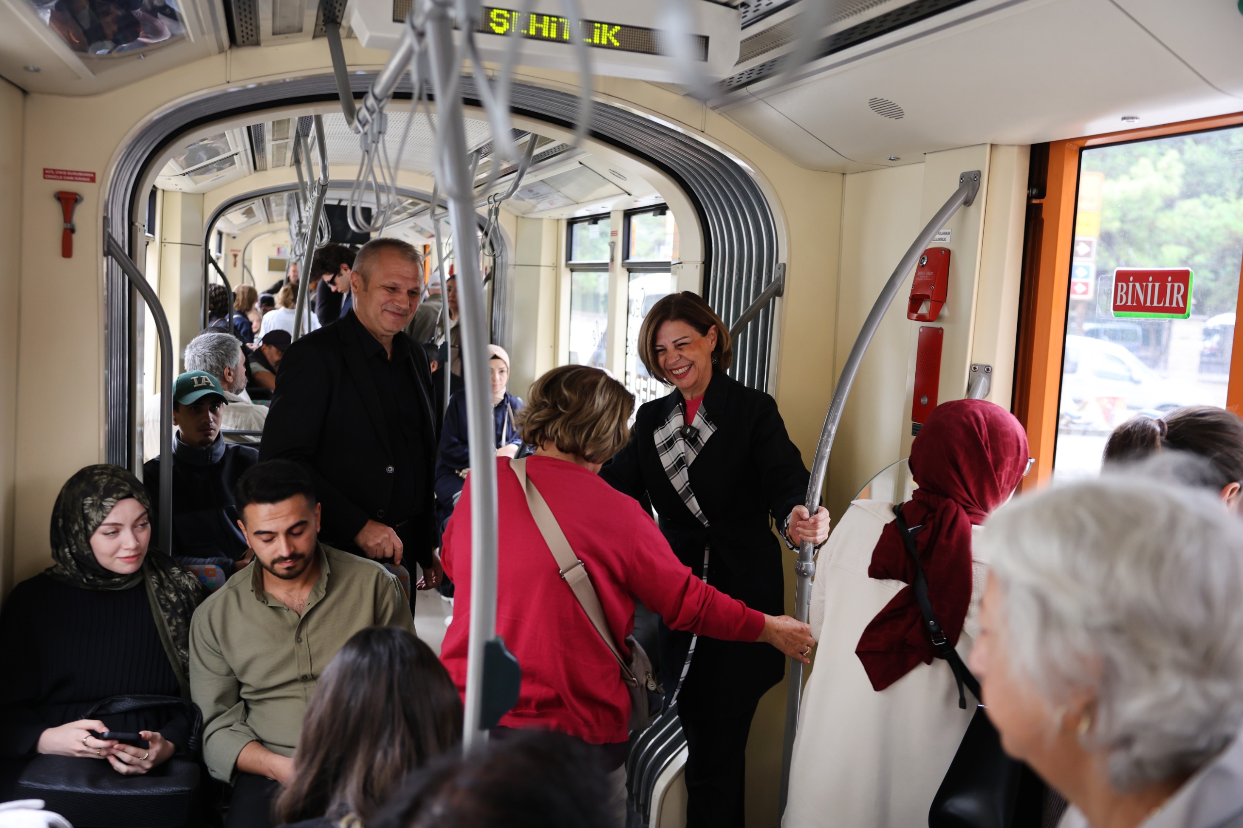 Başkan Ünlüce Avrupa Hareketlilik Haftası’nın Startını Tramvayda Verdi (2)