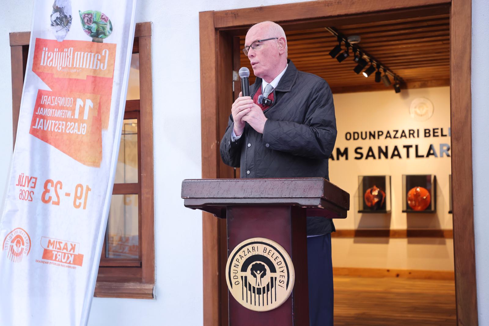 Başkan Kurt Odunpazarı’nda Her Türlü Sanata Destek Olacağız (2) Başkan Kurt Odunpazarı’nda Her Türlü Sanata Destek Olacağız (2)