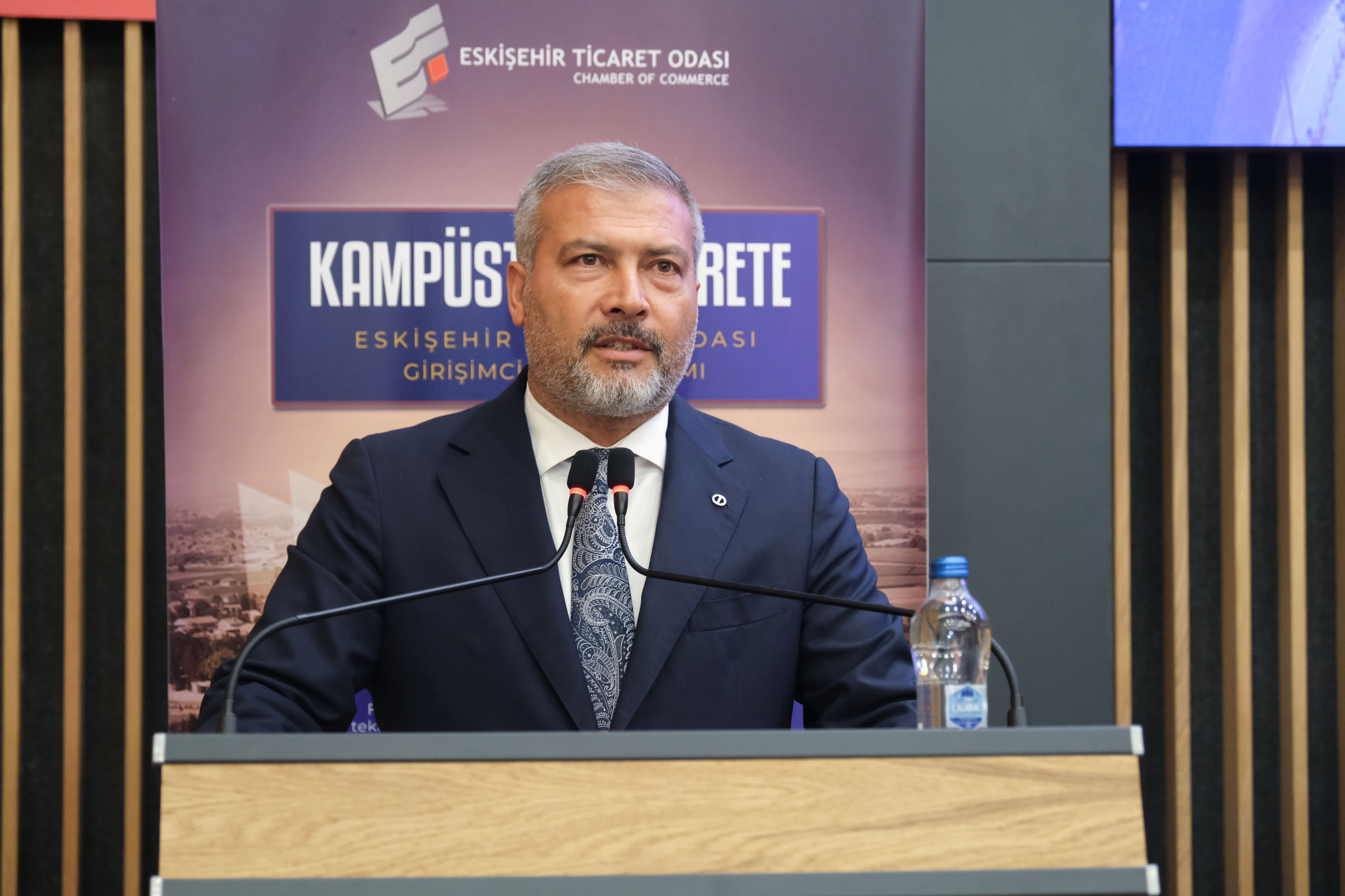 Kampüsten Ticarete Projesinde Final Heyecanı Genç Girişimciler Ödüllendirildi (1) Kampüsten Ticarete Projesinde Final Heyecanı Genç Girişimciler Ödüllendirildi (1)