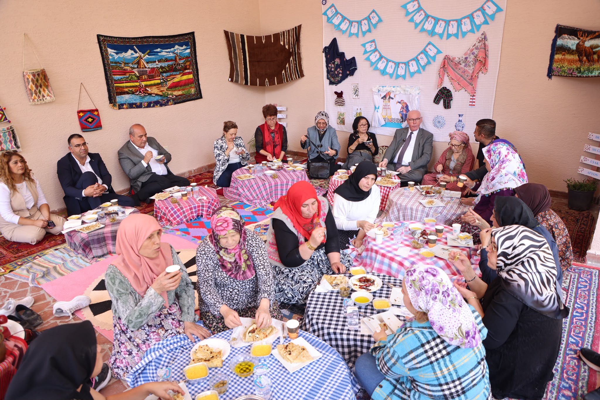 Özel Gereksinimli Bireylerin Anneleri Yaz Okulunda Bir Araya Geldi (3)