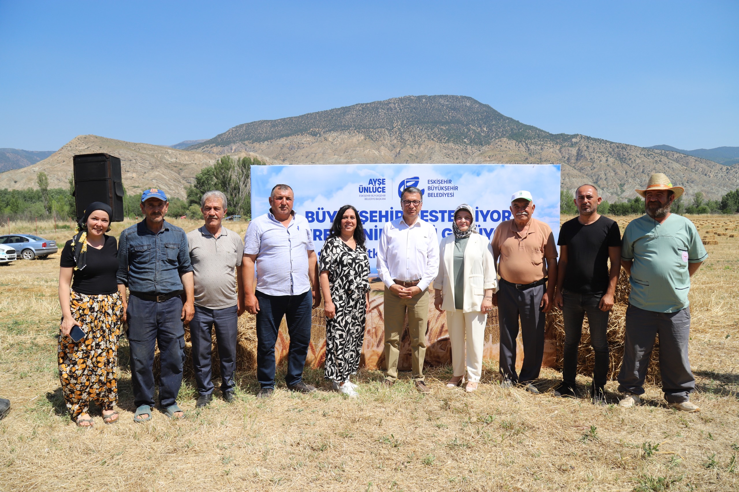 Eskişehir'de Üreticilere Yem Bitkisi Balyası Desteği Verildi
