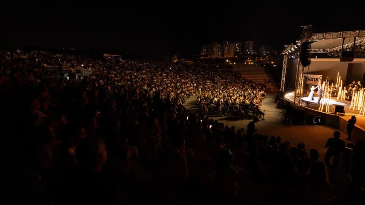 Ebru Yaşar'dan Senfonik Konser Turnesi