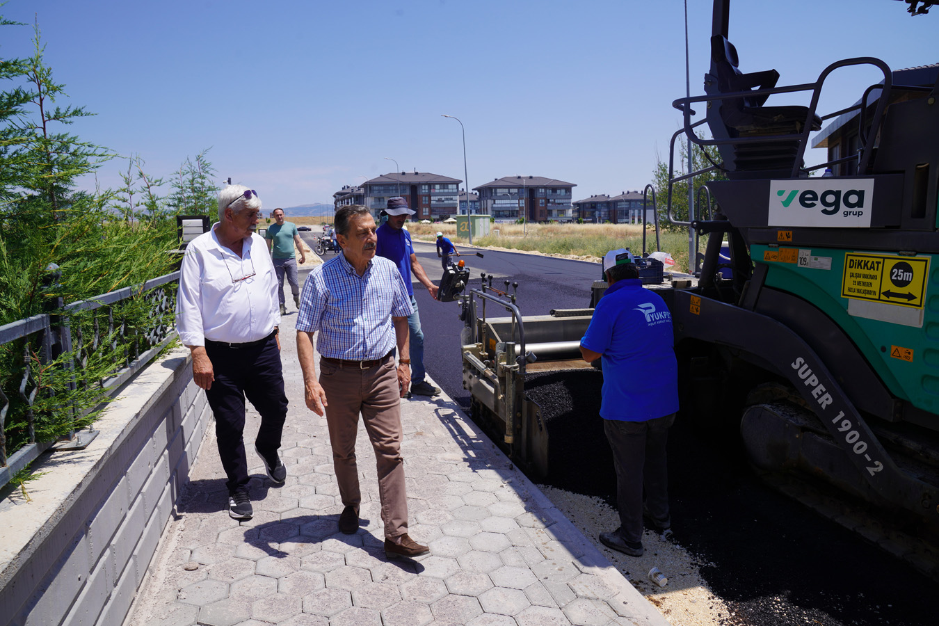 Tepebaşı Belediyesi Üstyapı Yatırımlarını Sürdürüyor
