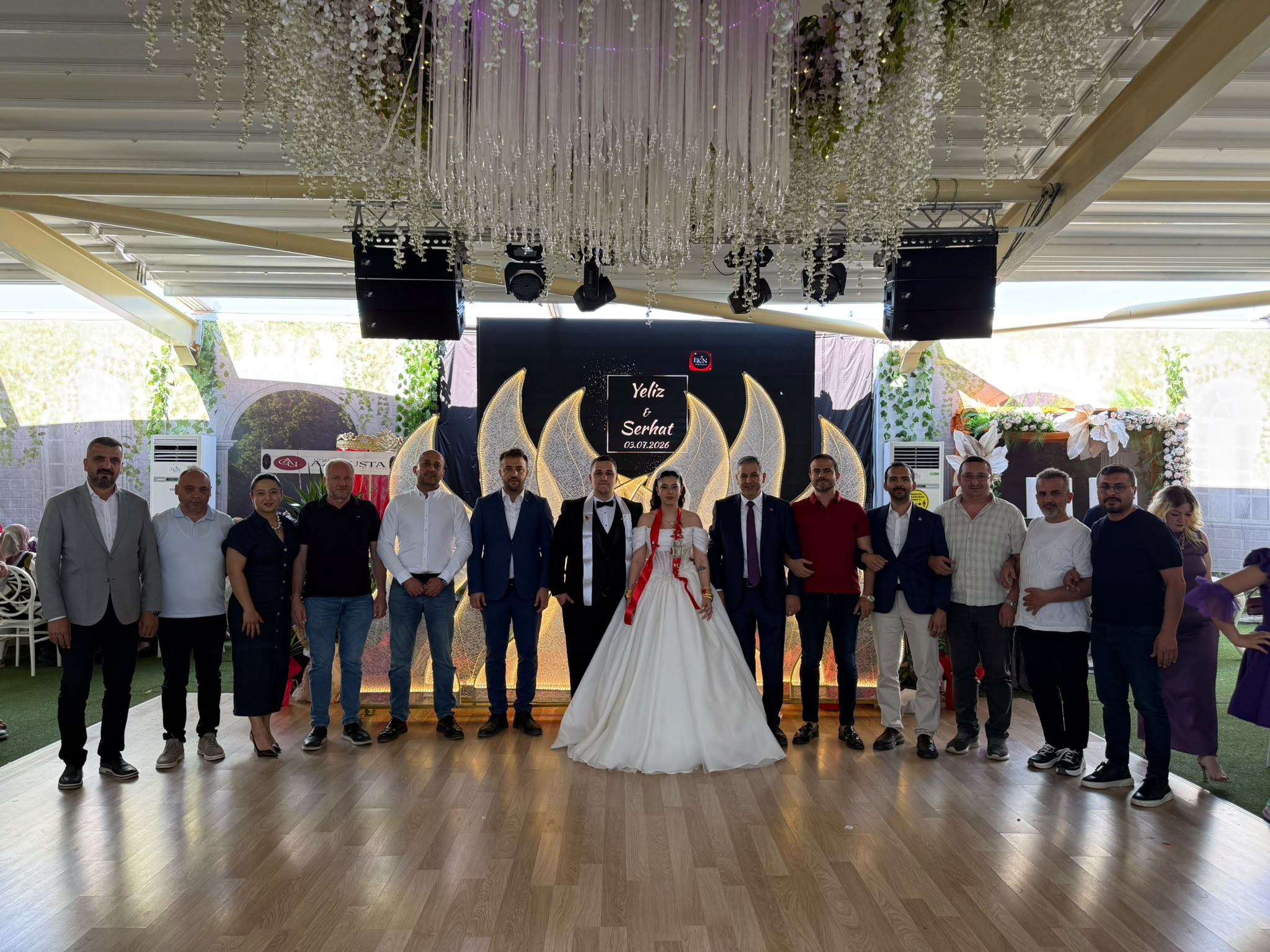 MÜSİAD Eskişehir’de Mutlu Gün: Engin Dolapcı’nın Kızı Dünyaevine Girdi!