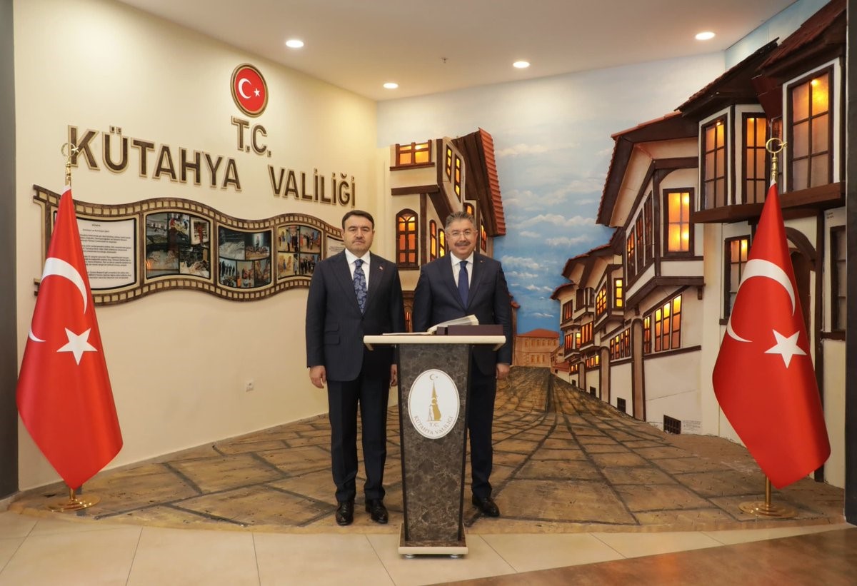 Vali Erdinç Yılmaz’dan Kütahya Valisi Musa Işın’a Ziyaret
