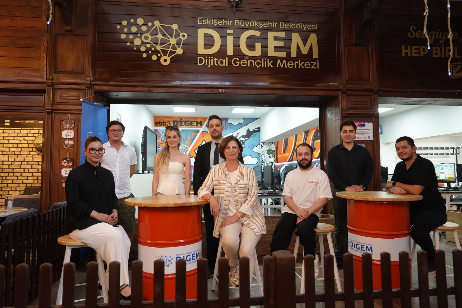 Eskişehir'de Dijital Gençlik Merkezi Gençleri Teknolojiyle Buluşturuyor