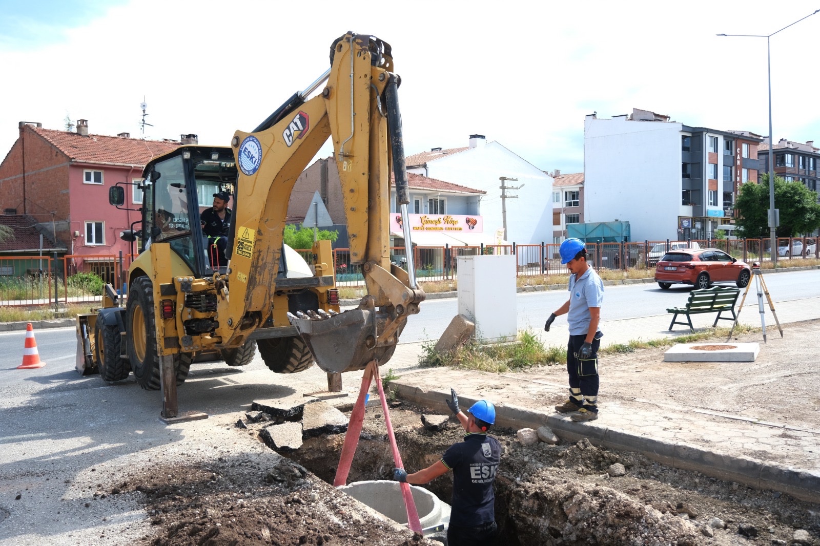ESKİ, Eskişehir'de Altyapı Yenileme Çalışmalarını Sürdürüyor