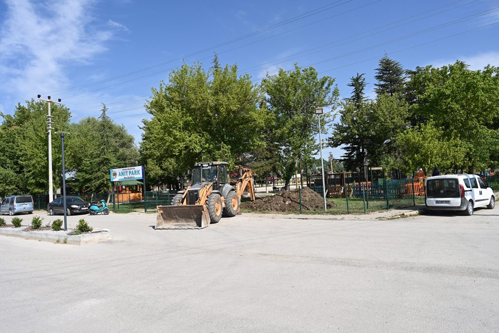 İnönü Belediyesinden ilçede eş zamanlı yoğun mesai