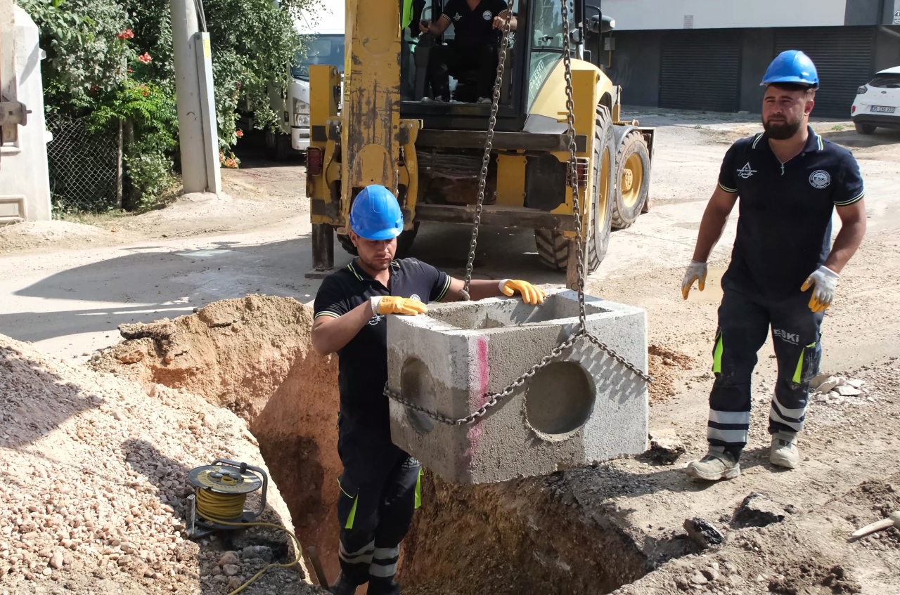 Birlik Caddesi'nde Yağmur Suyu Hattı Çalışmaları Tamamlandı