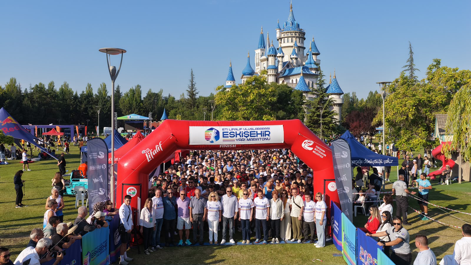 Eskişehir’de Uluslararası Yarı Maraton Heyecanı Yaşandı