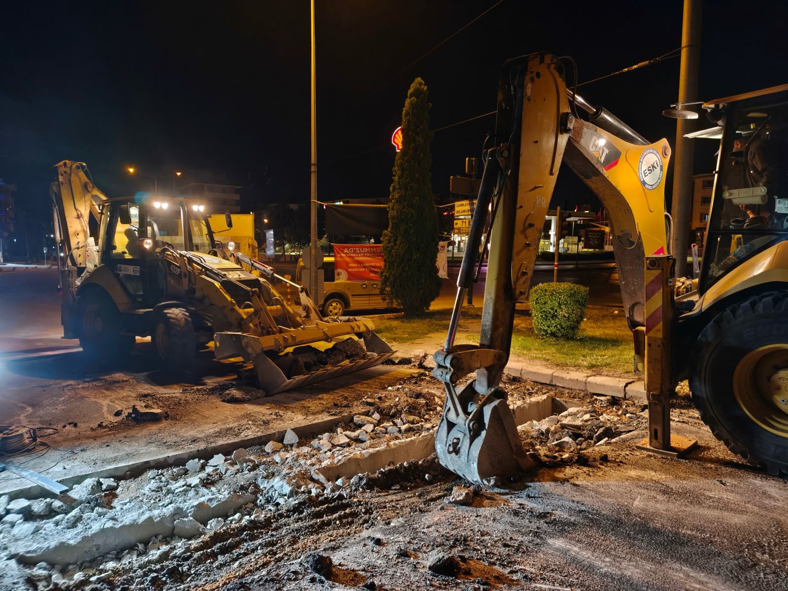 ESKİ Ekiplerinden Gece Mesaisi
