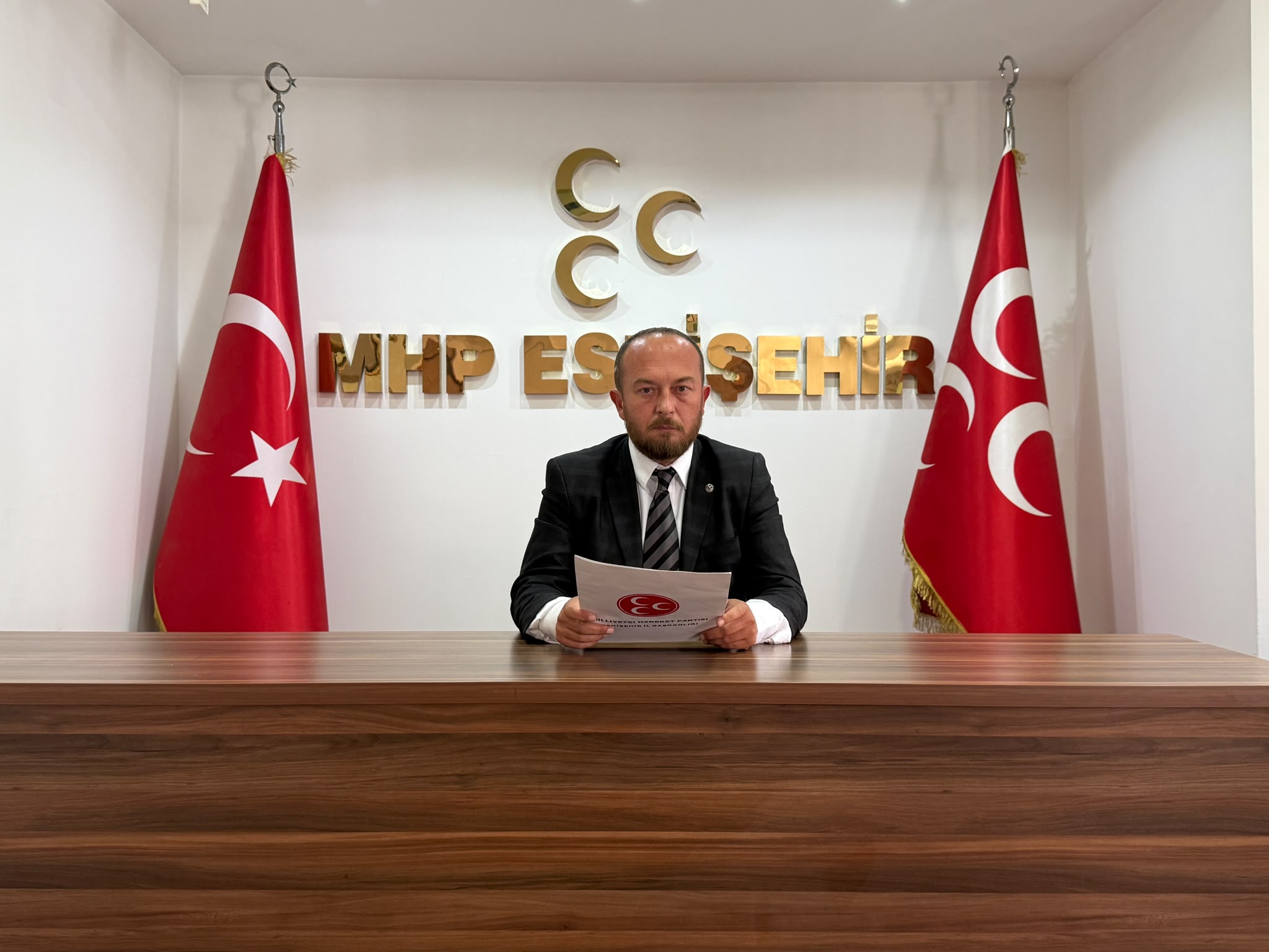 MHP Eskişehir İl Başkanlığı'ndan Zafer Partisi İl Başkanına Sert Tepki