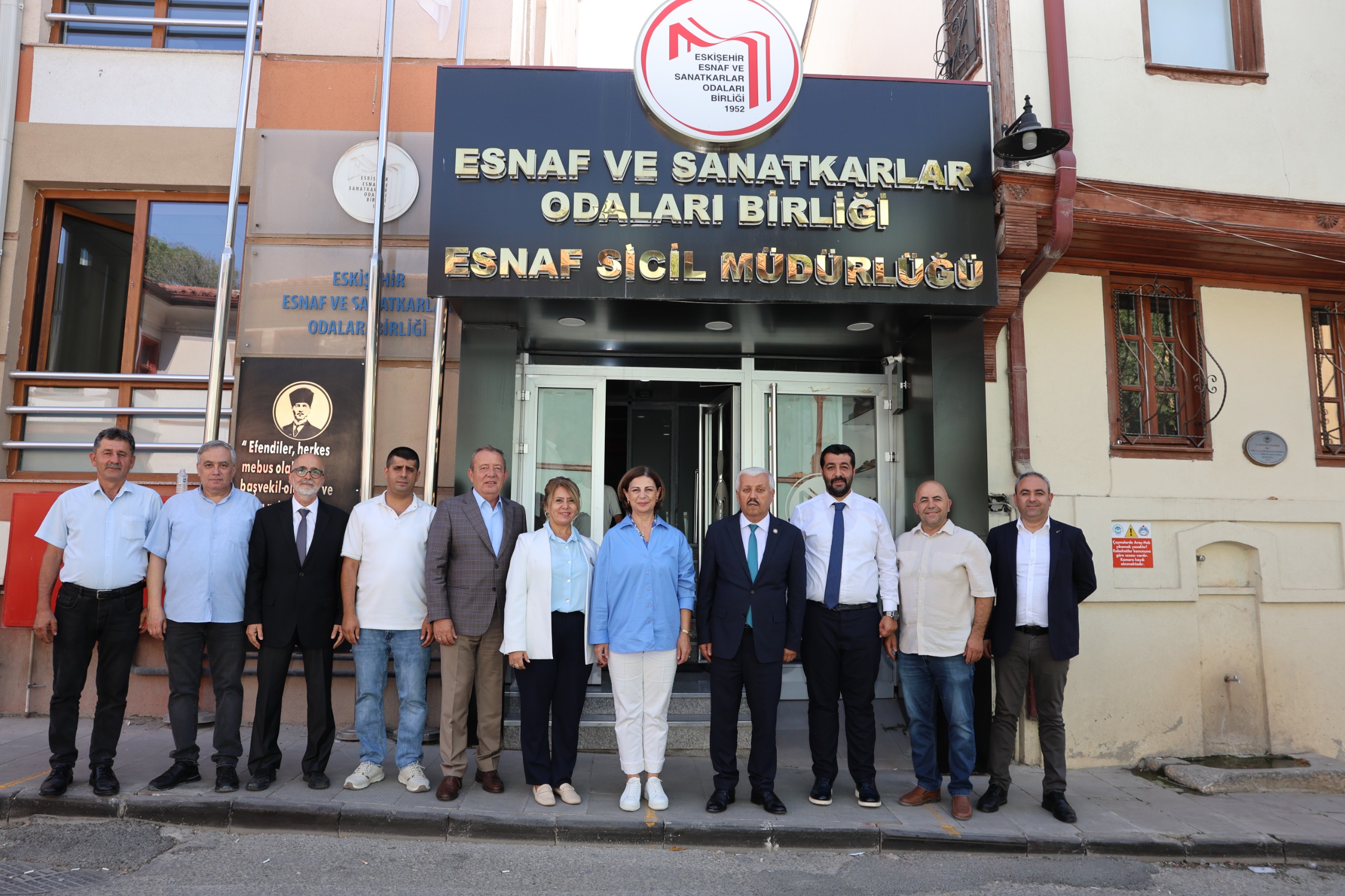 Başkan Ünlüce'den Esnaf Odalarına Ziyaret
