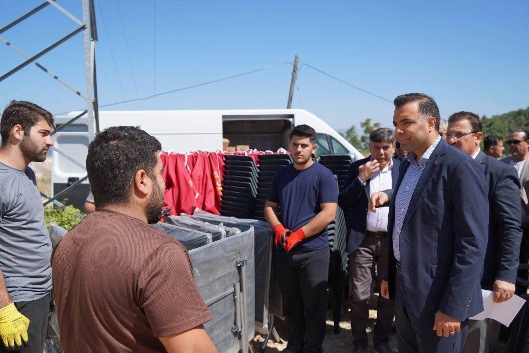 Bilecik’te köylere 250 çadır, 250 masa ve 2 bin 500 sandalye desteği