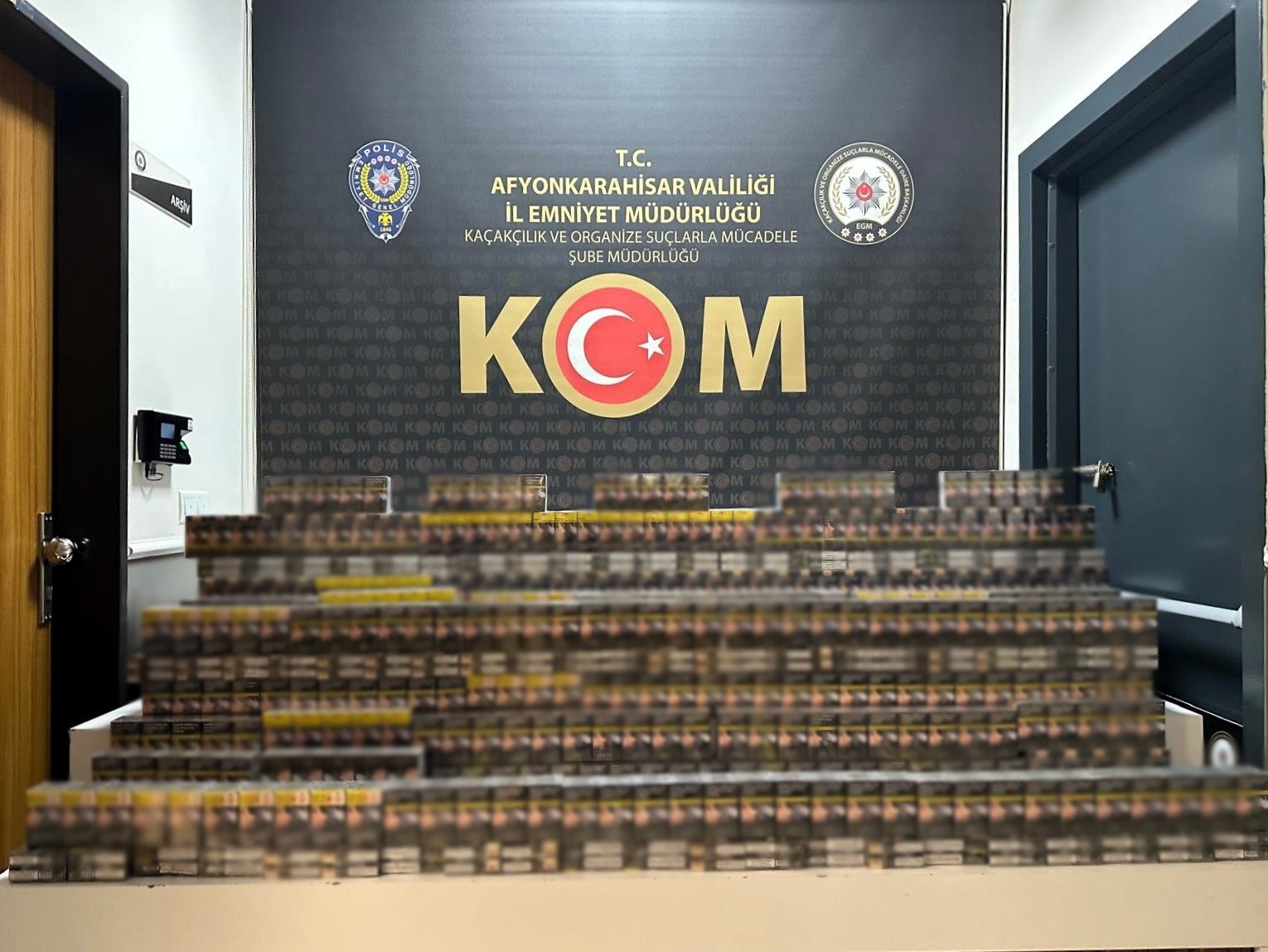 Polis bin 830 paket gümrük kaçağı sigara ele geçirdi