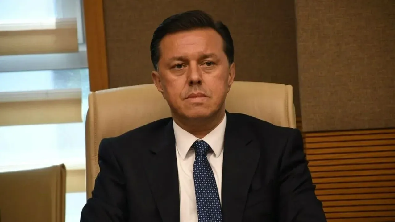 Nebi Hatipoğlu’ndan “Barlar Sokağı” Açıklaması