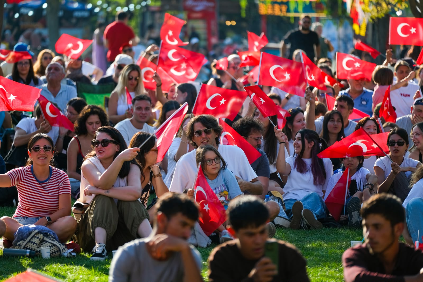 Filenin Sultanları’nın Final Heyecanı Eskişehir’de Dev Ekranda