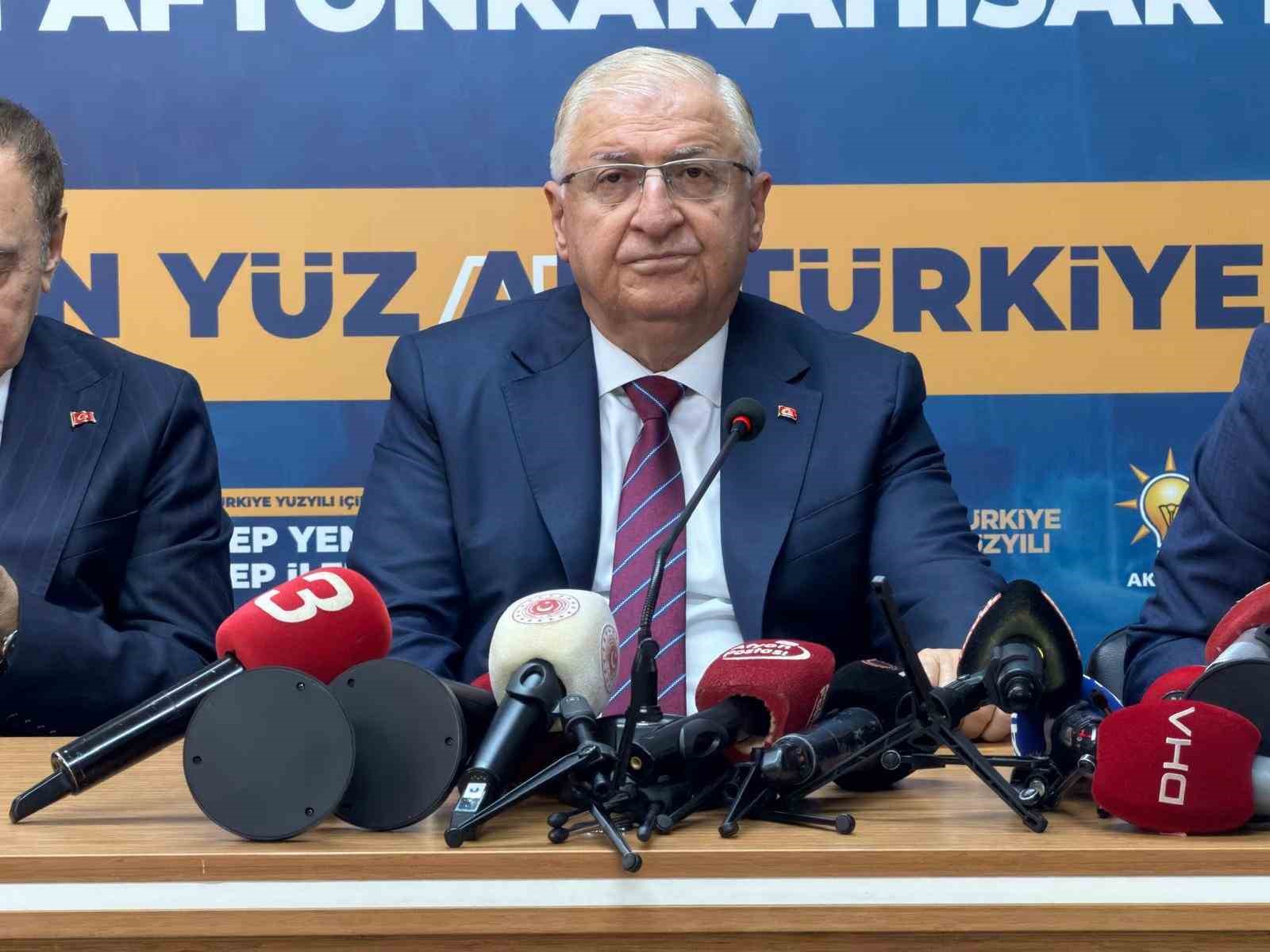 Bakan Güler: "Dünya savaş ve belirsizliklerin arttığı hassas bir dönemden geçiyor"