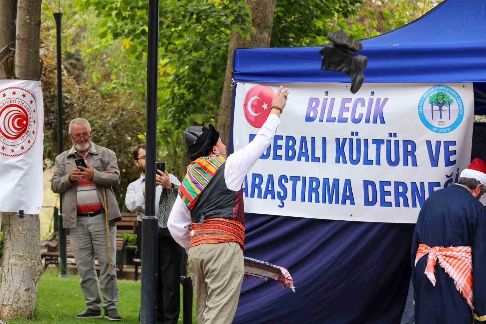 ’Pabucu dama atılmak’ deyimi buradan geliyor