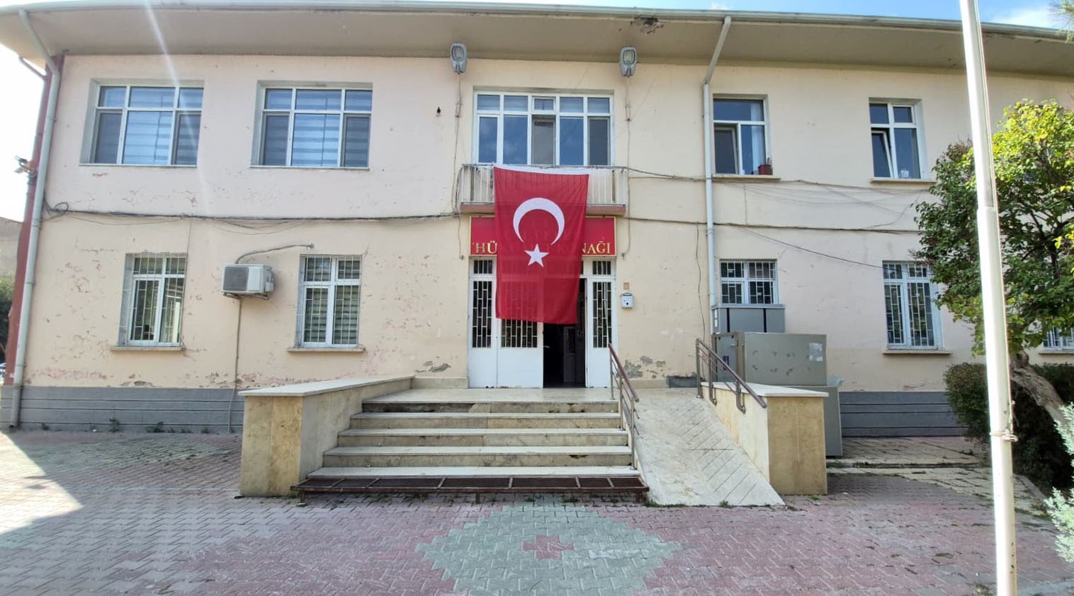 Eskişehir’de "kız meselesi" nedeniyle 1 kişinin bıçaklandığı olayla ilgili 3 şüpheli tutuklandı