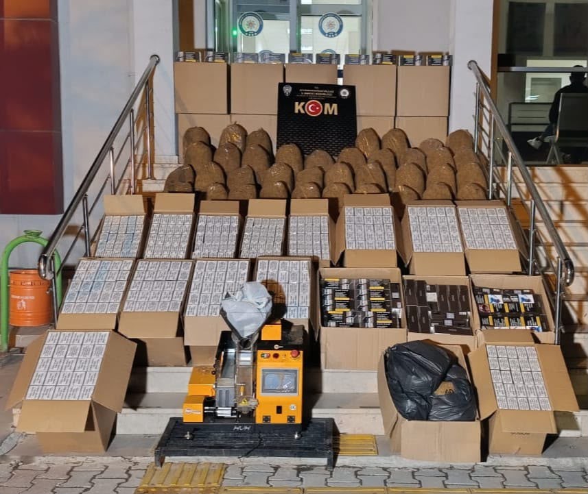Kaçak tütün ve makaron operasyonunda 3 şüpheli yakalandı
