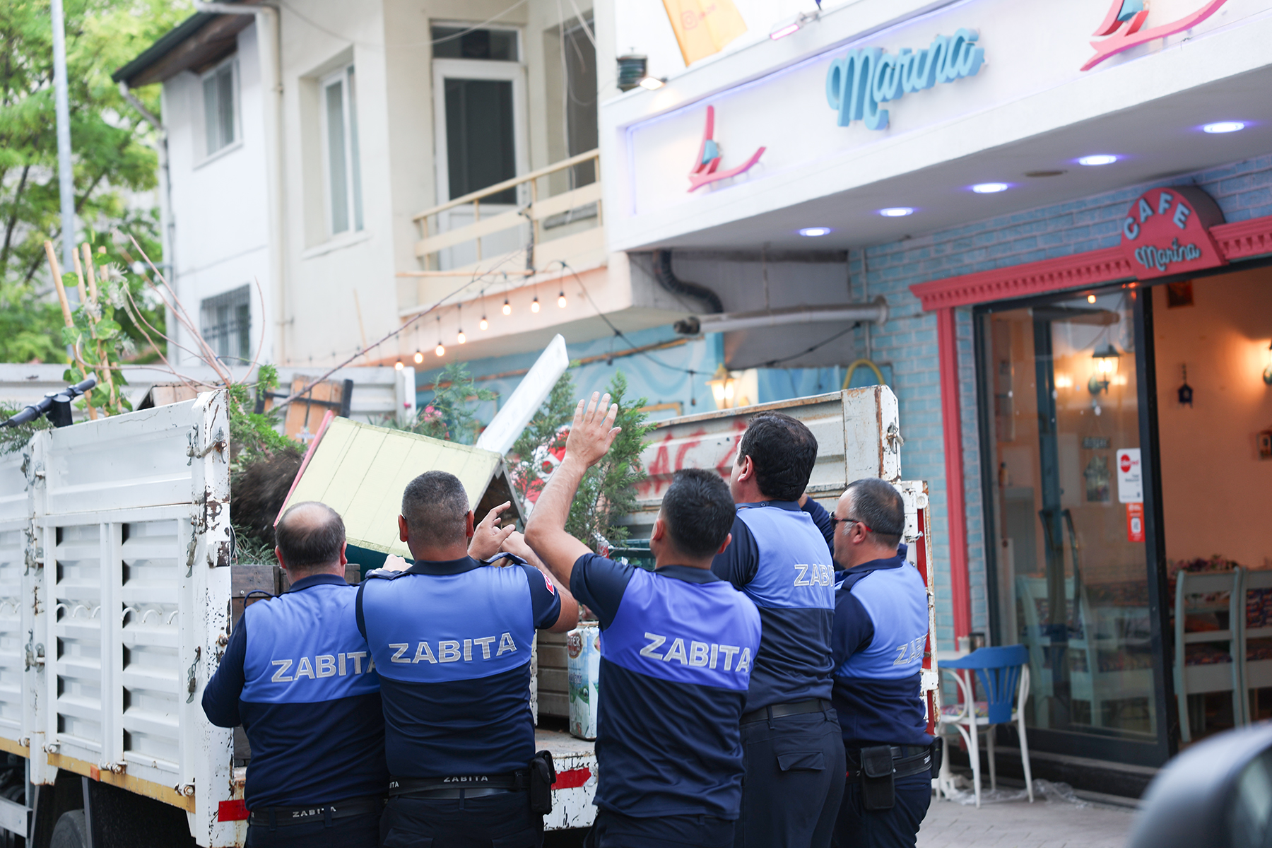 Tepebaşı’nda İşgale Geçit Yok! Zabıtadan Kaldırım Denetimi