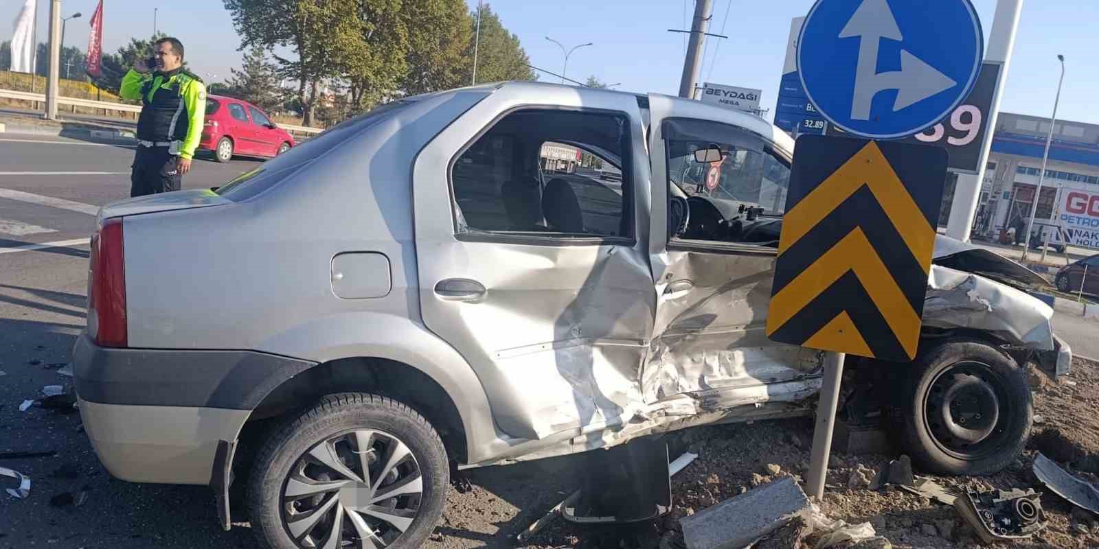 Kütahya’da otomobiller çarpıştı: 6 yaralı