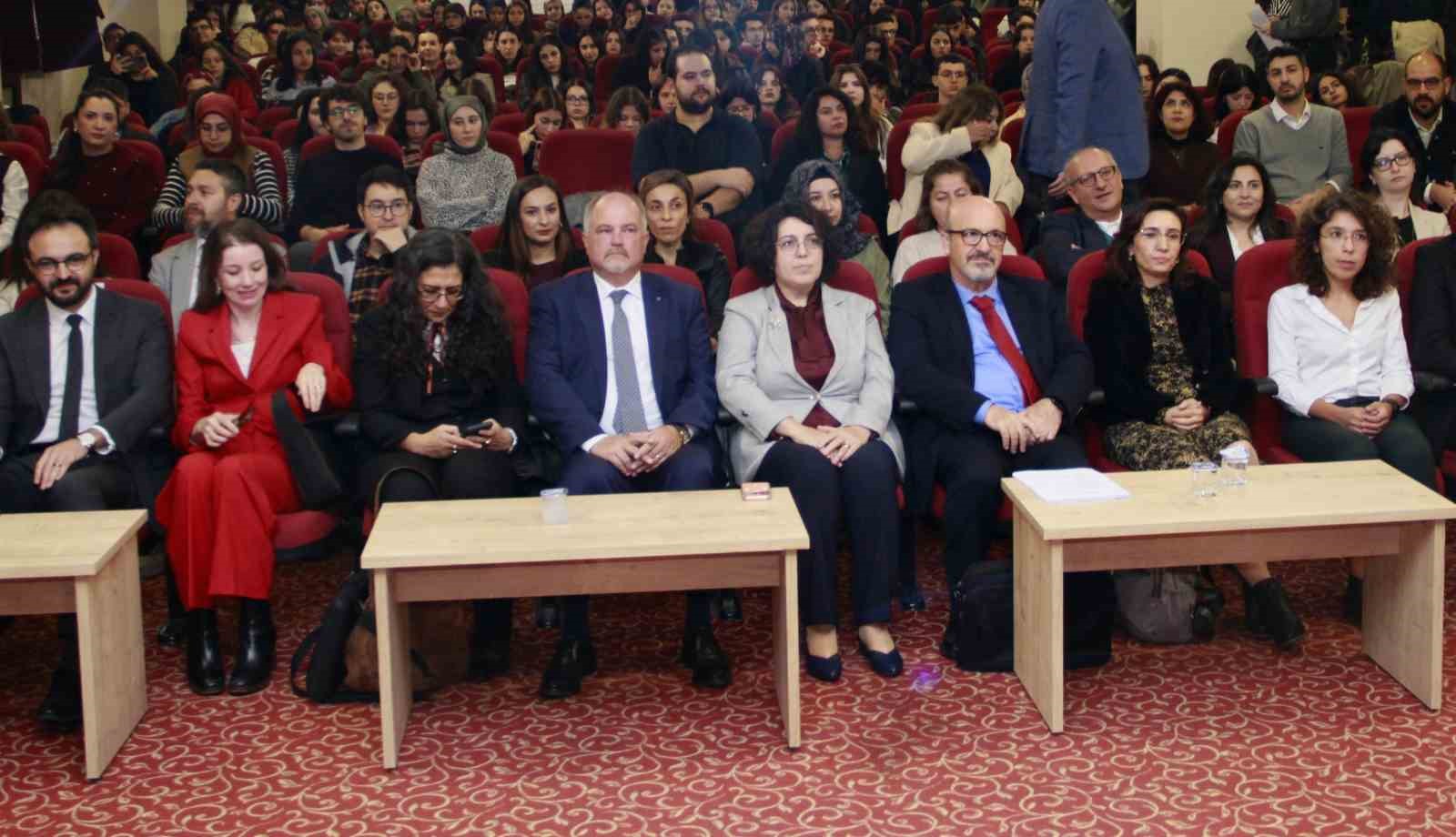 ESOGÜ Hukuk Fakültesi’nde 2026-2027 Akademik Yılı törenle açıldı