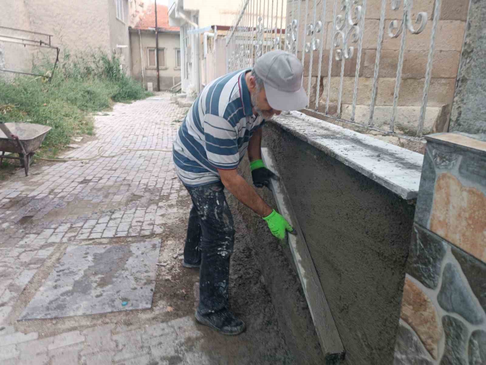 Cami imamından alkışlanacak davranış
