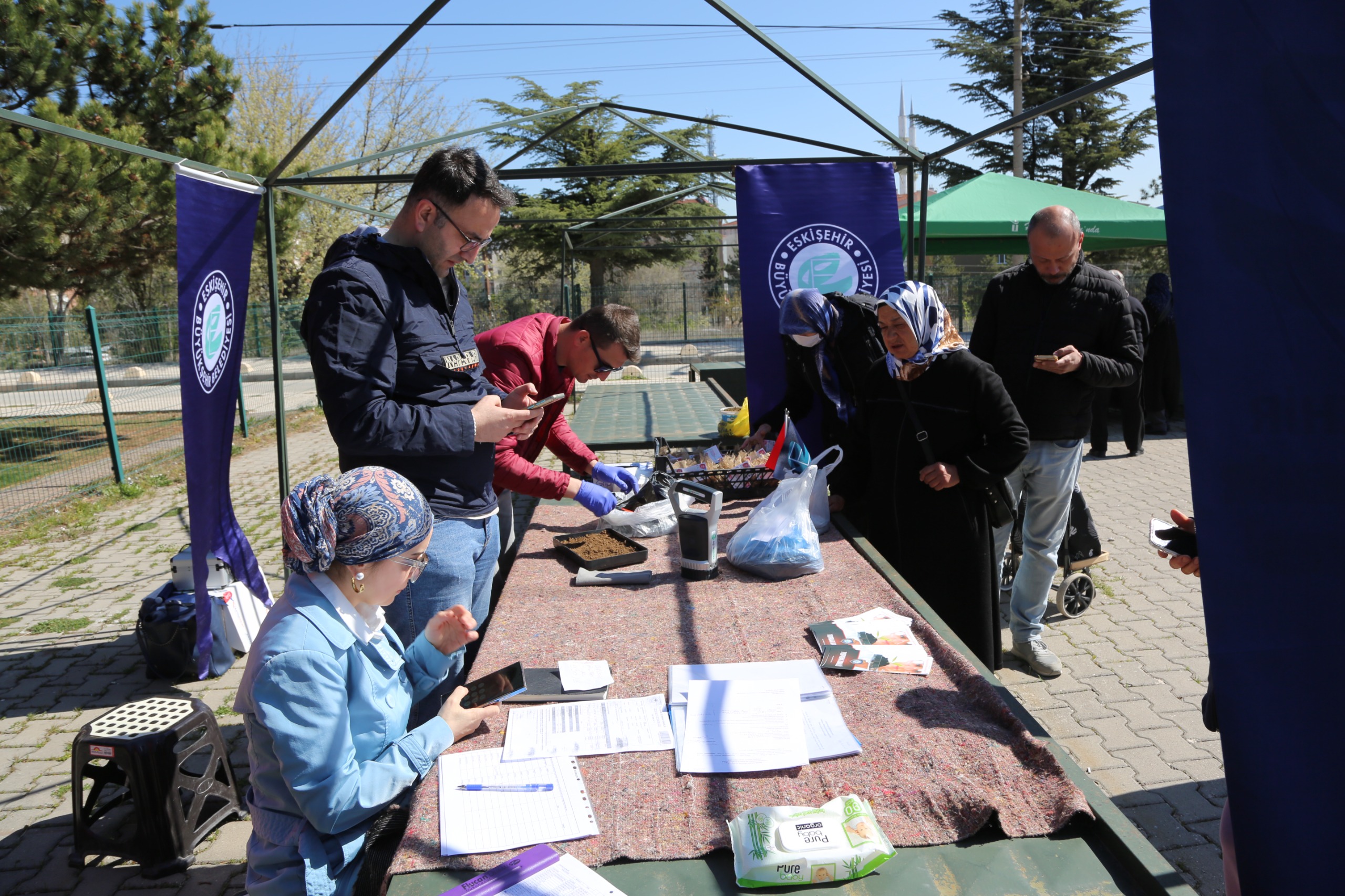 Eskişehir Büyükşehir Belediyesinden Çiftçilere Ücretsiz Toprak Analizi Desteği
