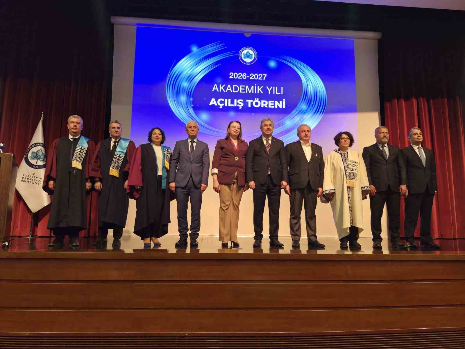 ESOGÜ 2026-2027 Akademik Yılı Açılış Töreni gerçekleştirildi