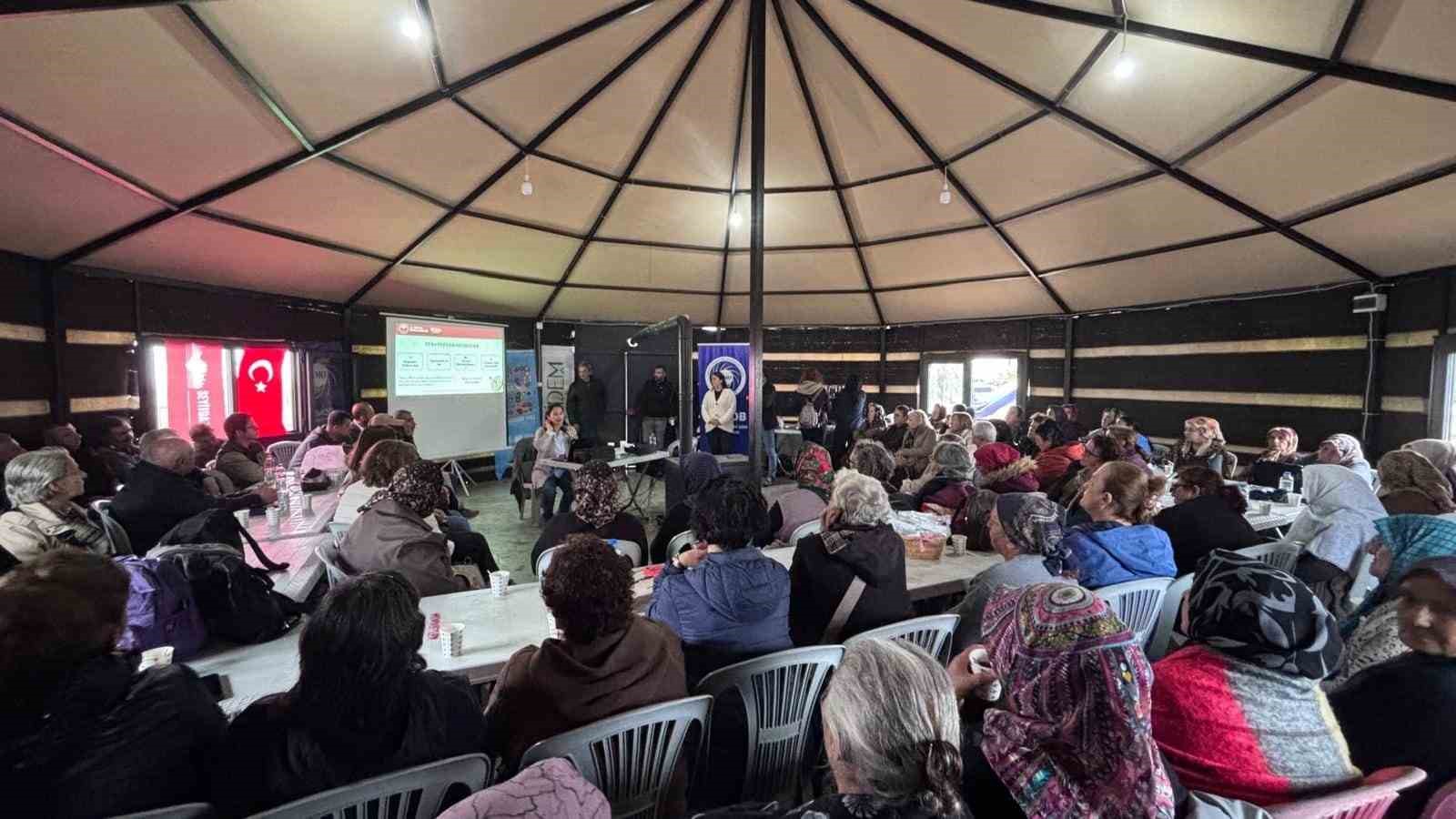 Eskişehir Büyükşehir Belediyesinden kadın çiftçilere ’Katma Değerli Üretim Eğitimi’ verildi