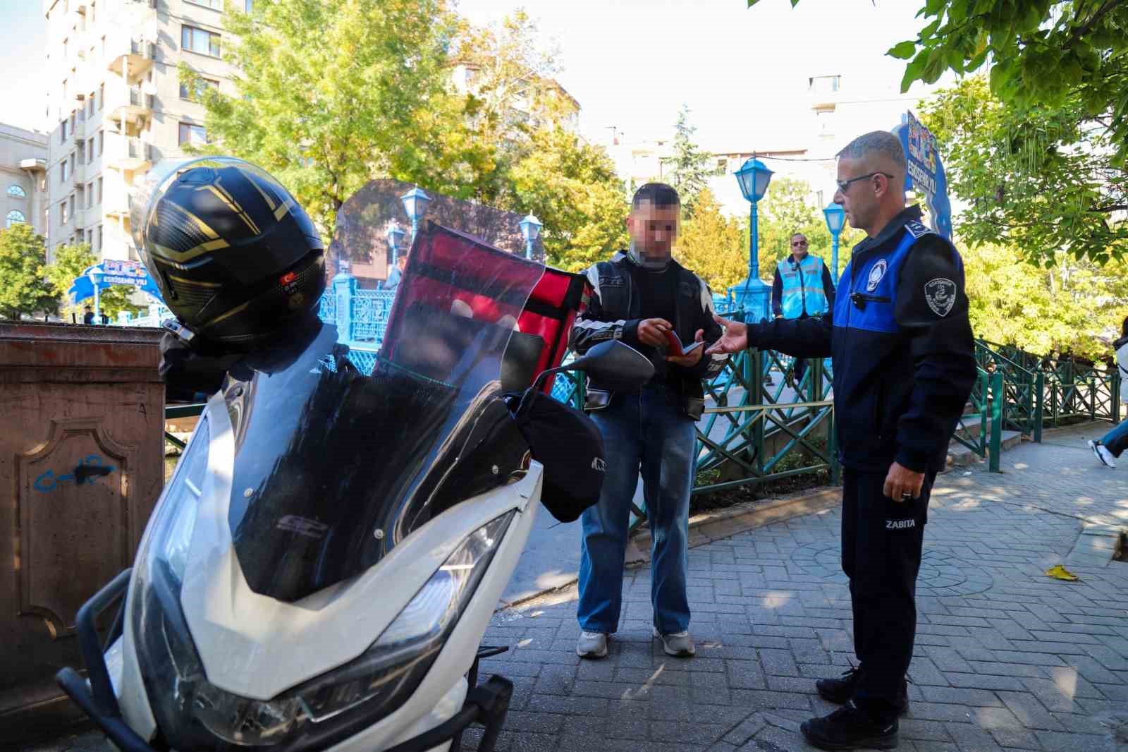 Yaya güvenliğini tehlikeye atan sürücülere ceza
