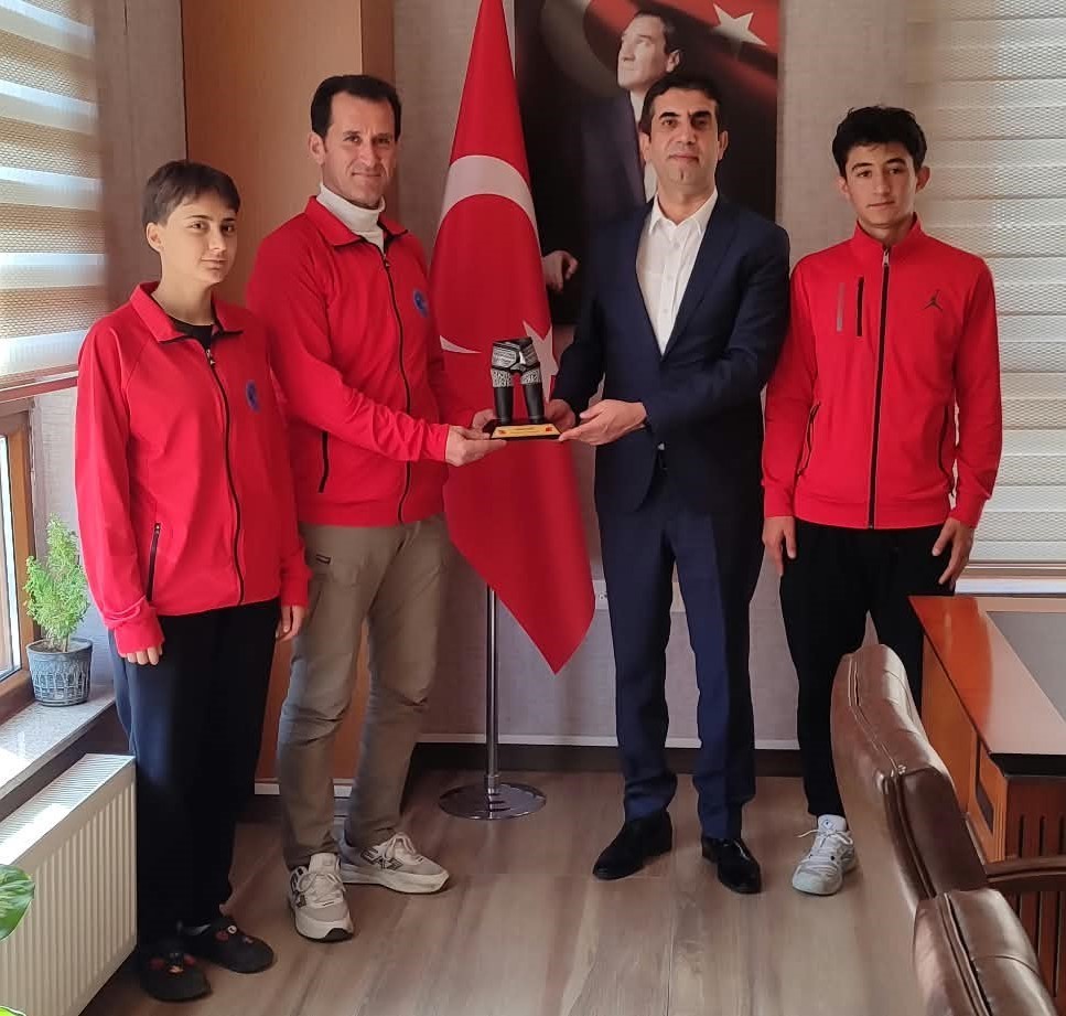 Pazarlar Spor Lisesi Spor Kulübü’nden Vali Yardımcısı Kazez’e projeler ziyareti
