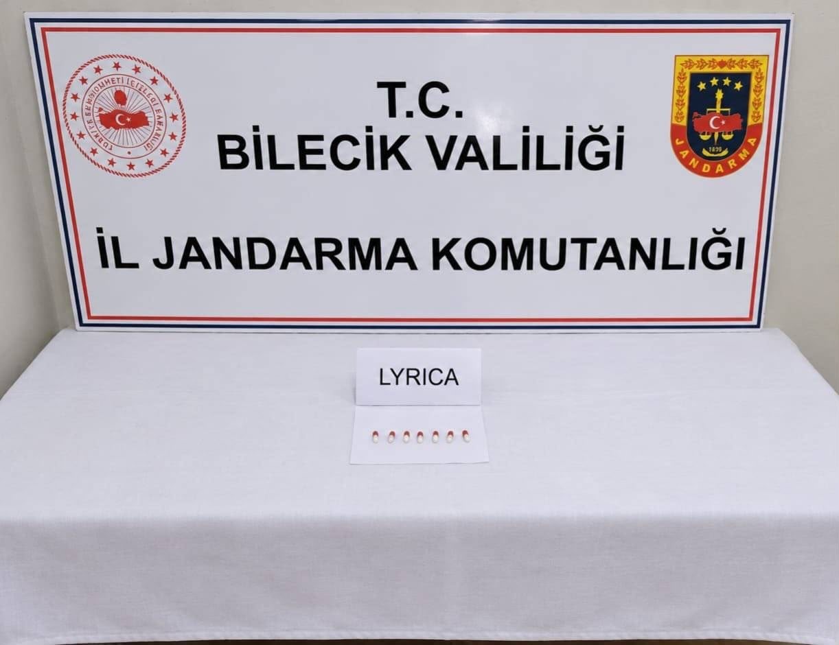 Bilecik’te yol kontrolünde uyuşturucu hap ele geçirildi
