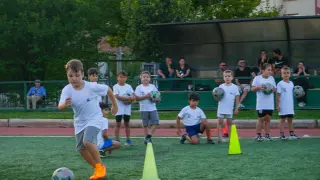 Büyükşehir Belediyesi Yaz Spor Eğitimleri Bütün Hızıyla Sürüyor